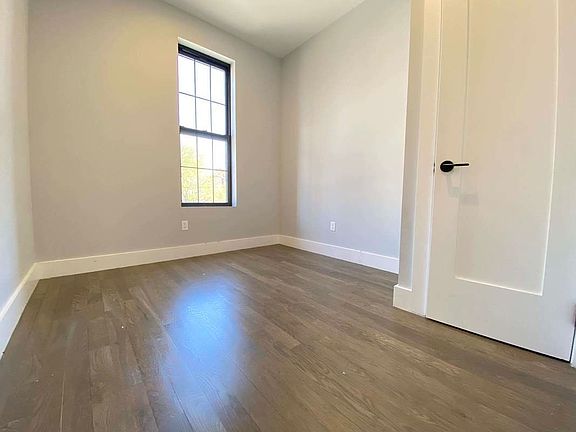 4th image of 744 Bushwick Ave #2J