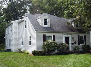 20 Macarthur Rd, Natick, MA 01760