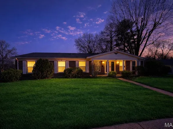 3435 Saint Catherine St, Florissant, MO 63033