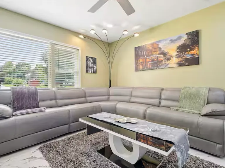2026 Angus Dr — Photo 3