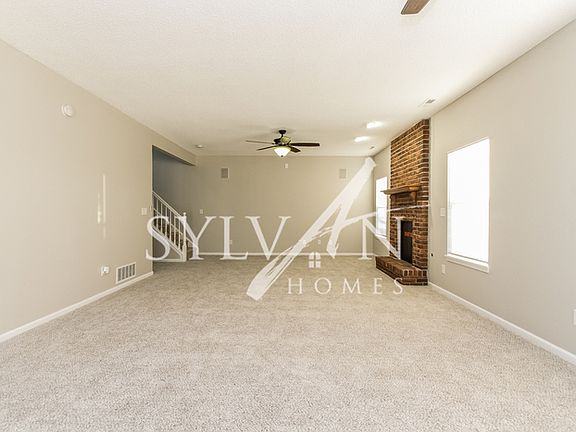 5th image of 2544 Woodfield Blvd