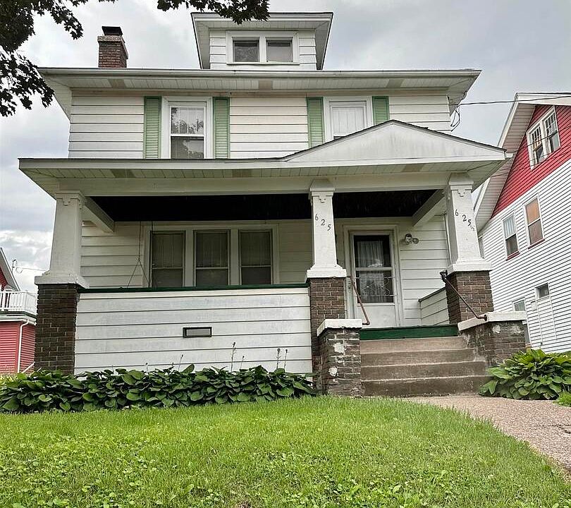 1st image of 625 E Lombard St
