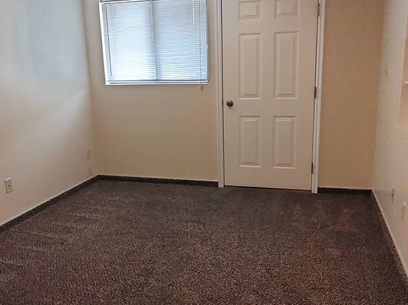 137 N 8th Ave