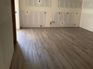324 E Pace Ln, North Salt Lake, UT 84054