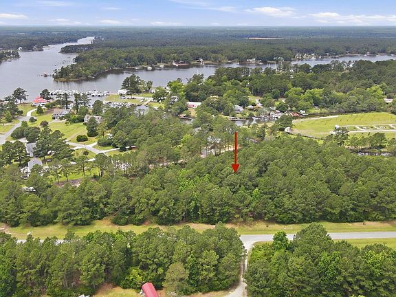 4th image of 240 Silver Acres Rd #1
