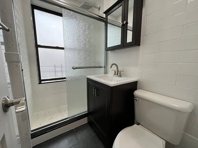 37-06 69th St #5F — Photo 10