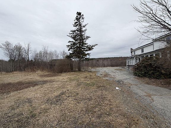 3rd image of 624 Weld Road