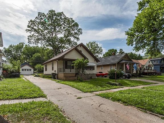 2nd image of 1418 9th Ave
