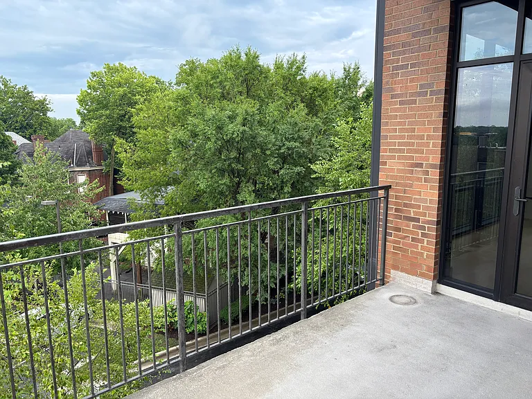 499 E High St #301 — Photo 11
