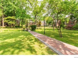 7 Sunnybrook Rd APT 3A, Bronxville, NY 10708