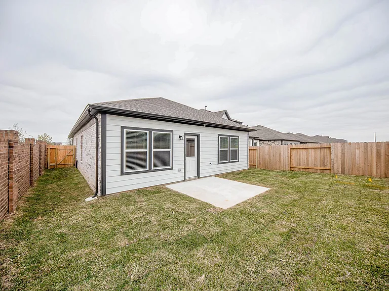 23302 Spring Genesis Ln — Photo 32