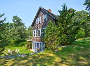 56 Old Courthouse Rd, West Tisbury, MA 02575