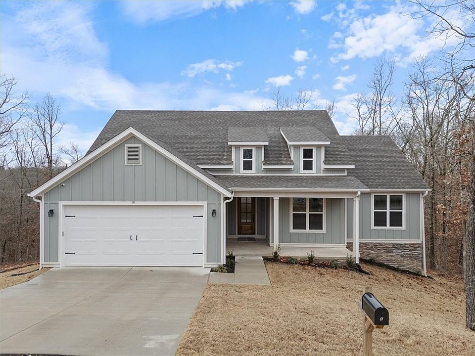 1st image of 8 Seven Oaks Ln