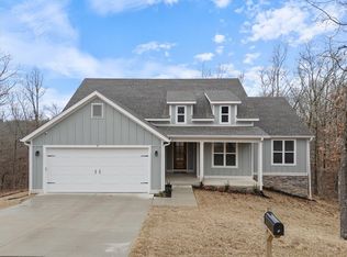 8 Seven Oaks Ln, Bella Vista, AR 72714