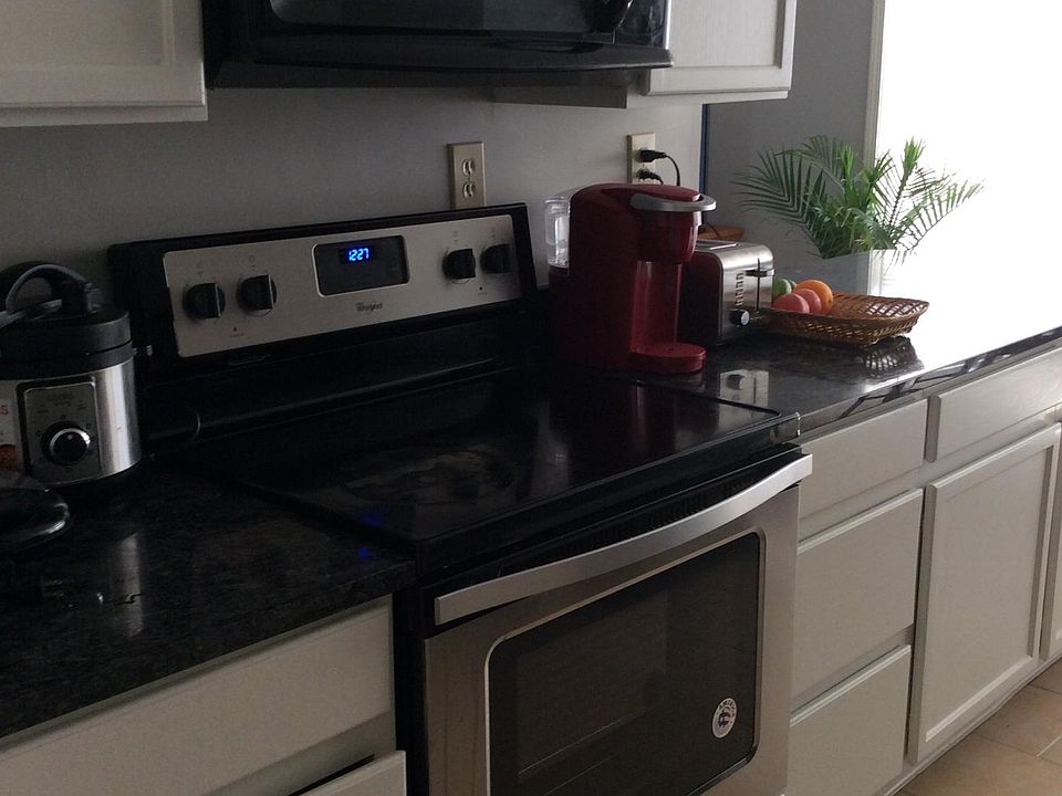 1st image of 2224 Kenwood Dr