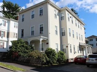 19 Suffield St, Worcester, MA 01610