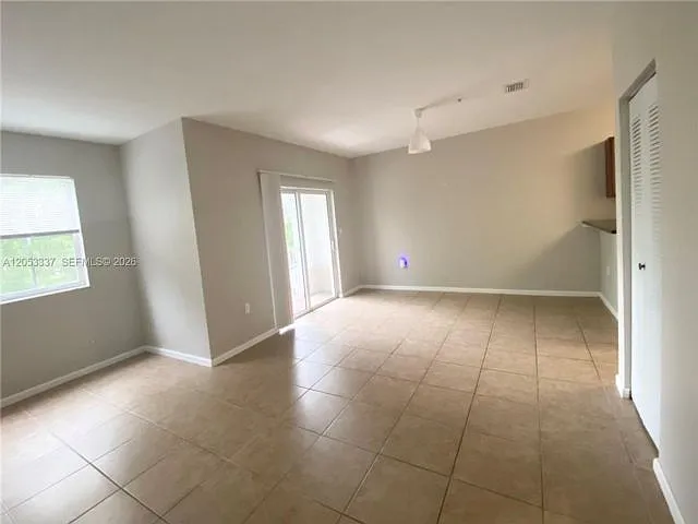 2 bed, 2.5 bath, $2,600 — Photo 2