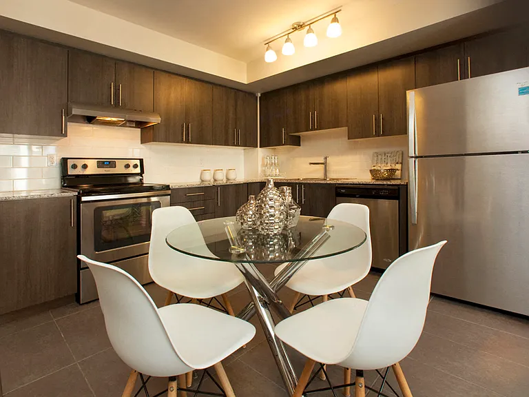 35 Valley Woods Rd #104 — Photo 3