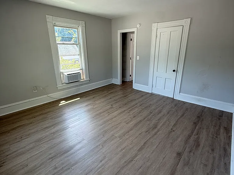 81 Main St #3 — Photo 2