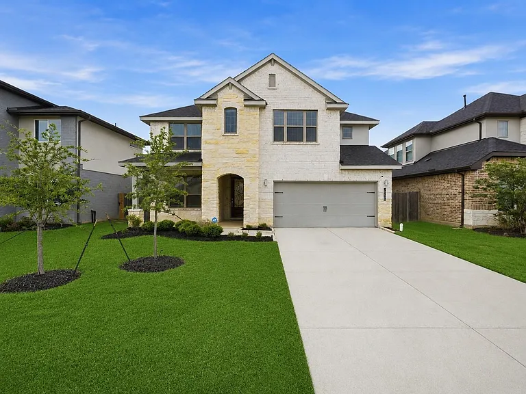 29250 Pikes Peak Dr — Photo 2