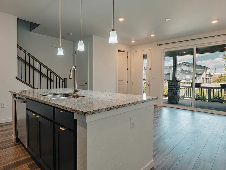 7337 W Asbury Dr — Photo 6
