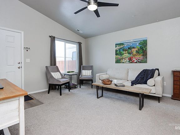 3rd image of 19561 Stowe Way