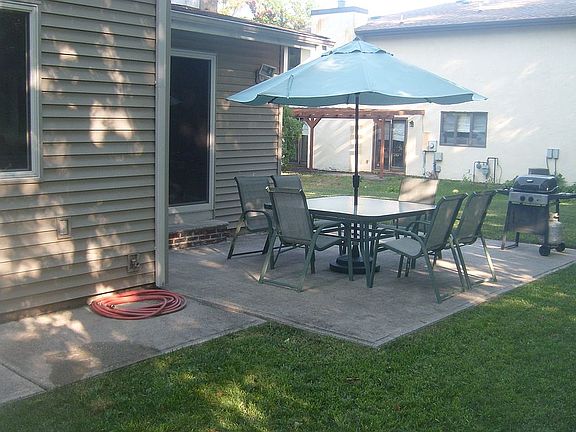 2nd image of 722 McCormick Dr
