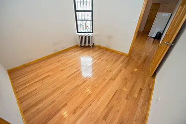 Rented by Nolita Group