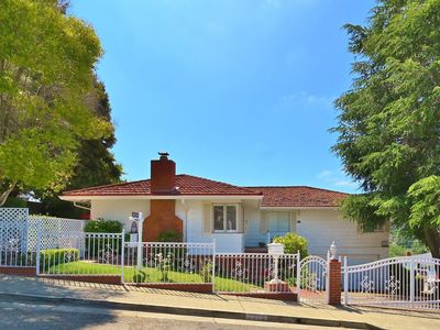 3996 Oak Hill Rd, Oakland, CA, 94605