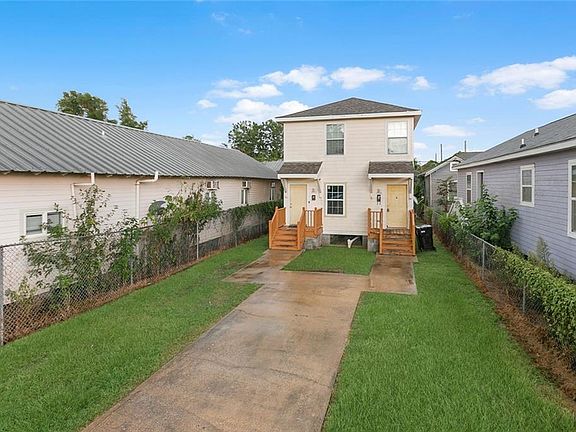 2nd image of 1905 Allen St