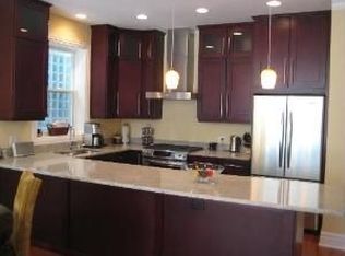 1928 W Belmont Ave #1, Chicago, IL 60618