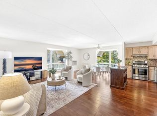 384 Erb St W #404, Waterloo, ON N2L 1W6