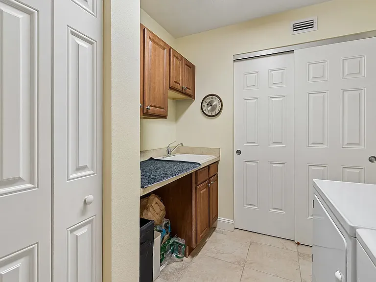 7702 Lake Vista Ct #202 — Photo 16