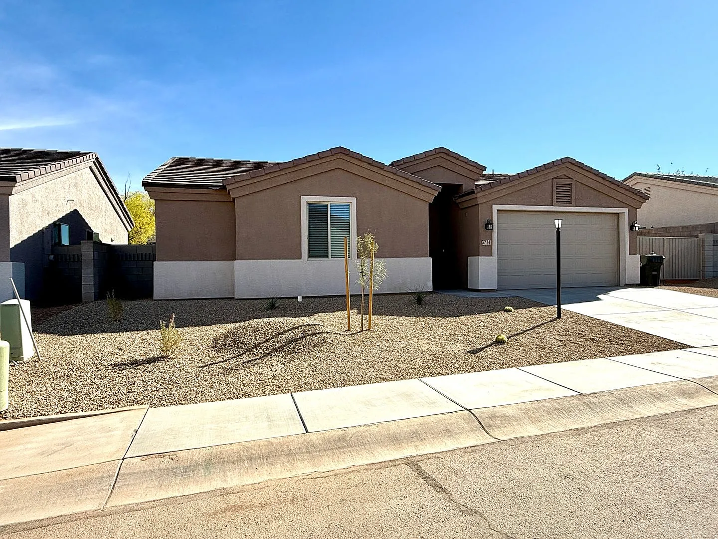 Beautiful 2024 Built 3 Bedroom Home In Legacy Ranch! *Home Is Currently Occupied, Please Do Not D... — Photo 3