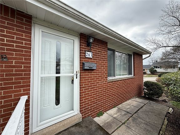 3rd image of 263 Shannon Heights Dr