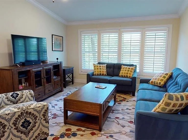 4180 Looking Glass Ln #4104 — Photo 9