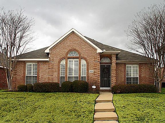 2nd image of 1405 Stone Canyon Way
