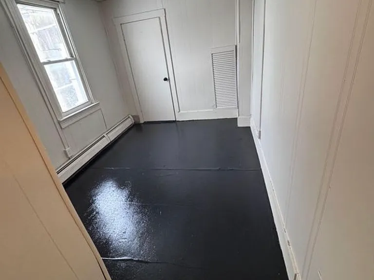 15 E Cherry St — Photo 2