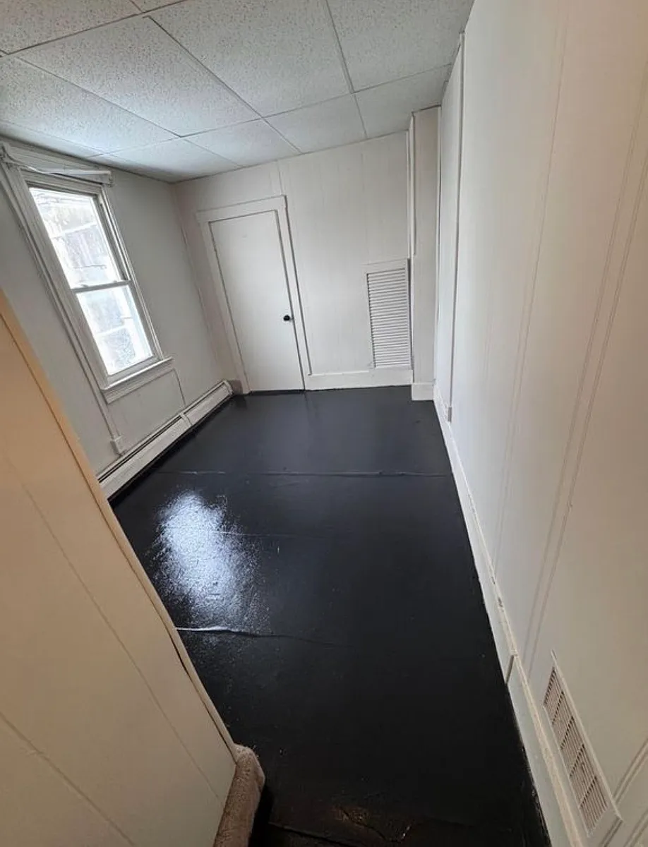 Building Photo - 15 E Cherry St