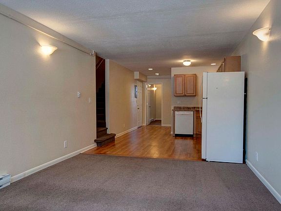 3rd image of 2301 Goss St Unit 203