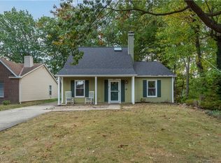25111 Bayfair Ct, Bay Village, OH