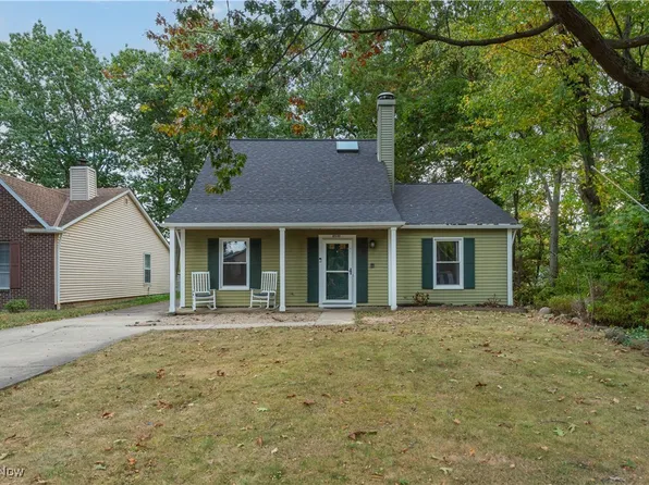 25111 Bayfair Ct, Bay Village, OH 44140
