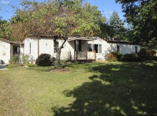 10043 Stover Rd, Otisville, MI 48463