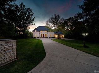 6521 Swissway Dr, Dayton, OH 45459