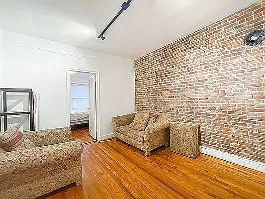 1515 Lexington Ave #2B — Photo 5