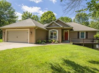 3 Holland Ln, Bella Vista, AR 72714