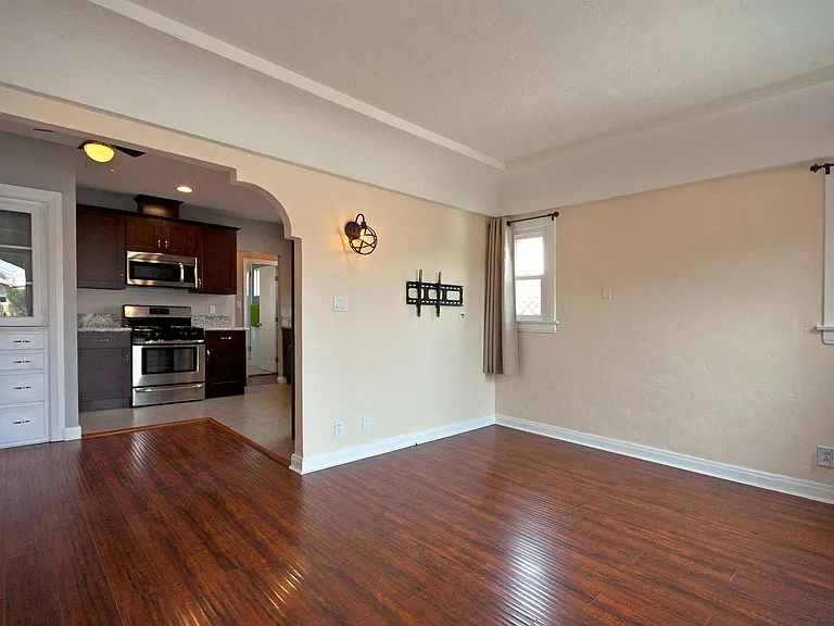 4032 Garden Ave — Photo 6