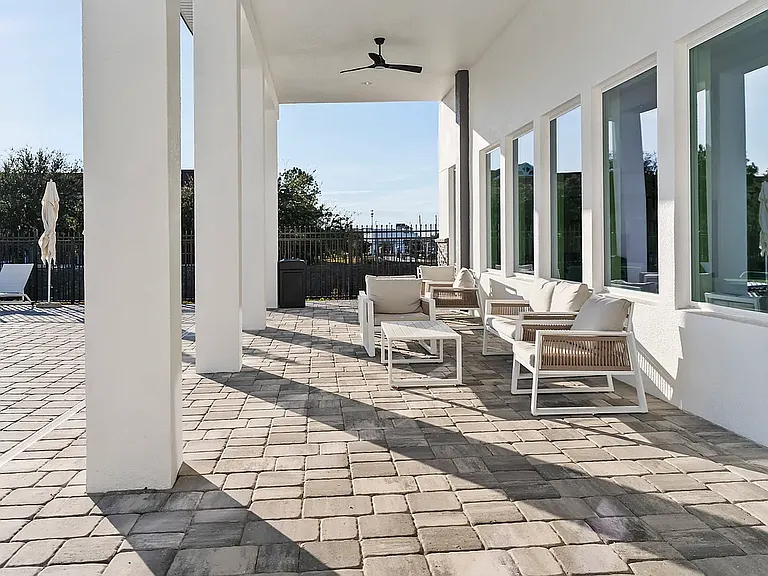 633 Trikomo Dr — Photo 15