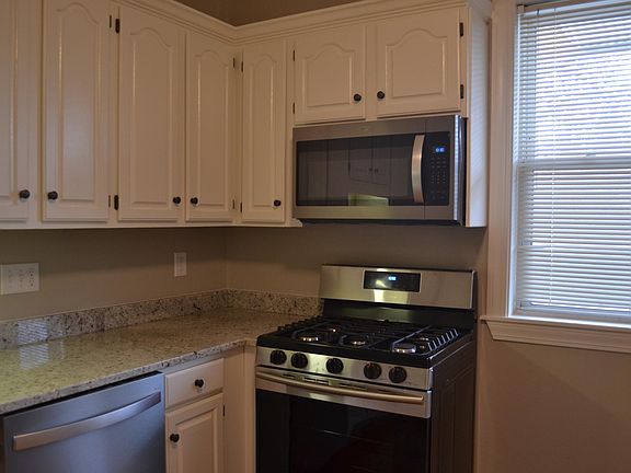 Kitchen Pic 2