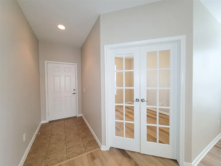 6535 Dayridge Ln — Photo 7